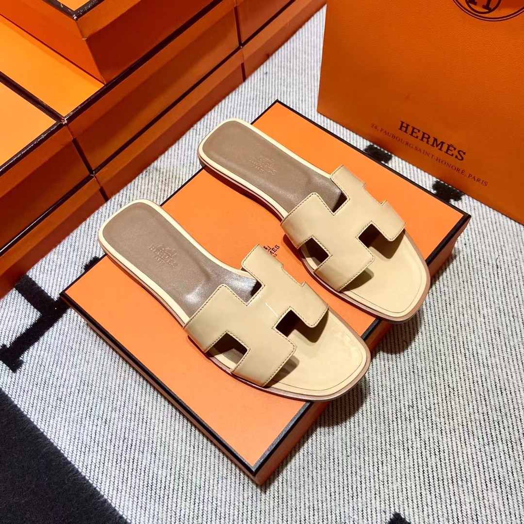 에르메스 올수공 오란 슬리퍼 샌들 페이던트 40